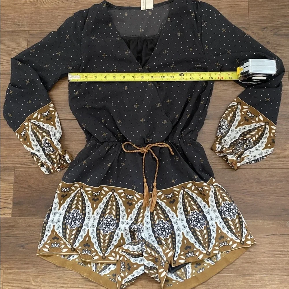 EUC Japan Jumper Romper Shorts Women’s Size S Ajrakh style Paisley Print Boho - Picture 8 of 16